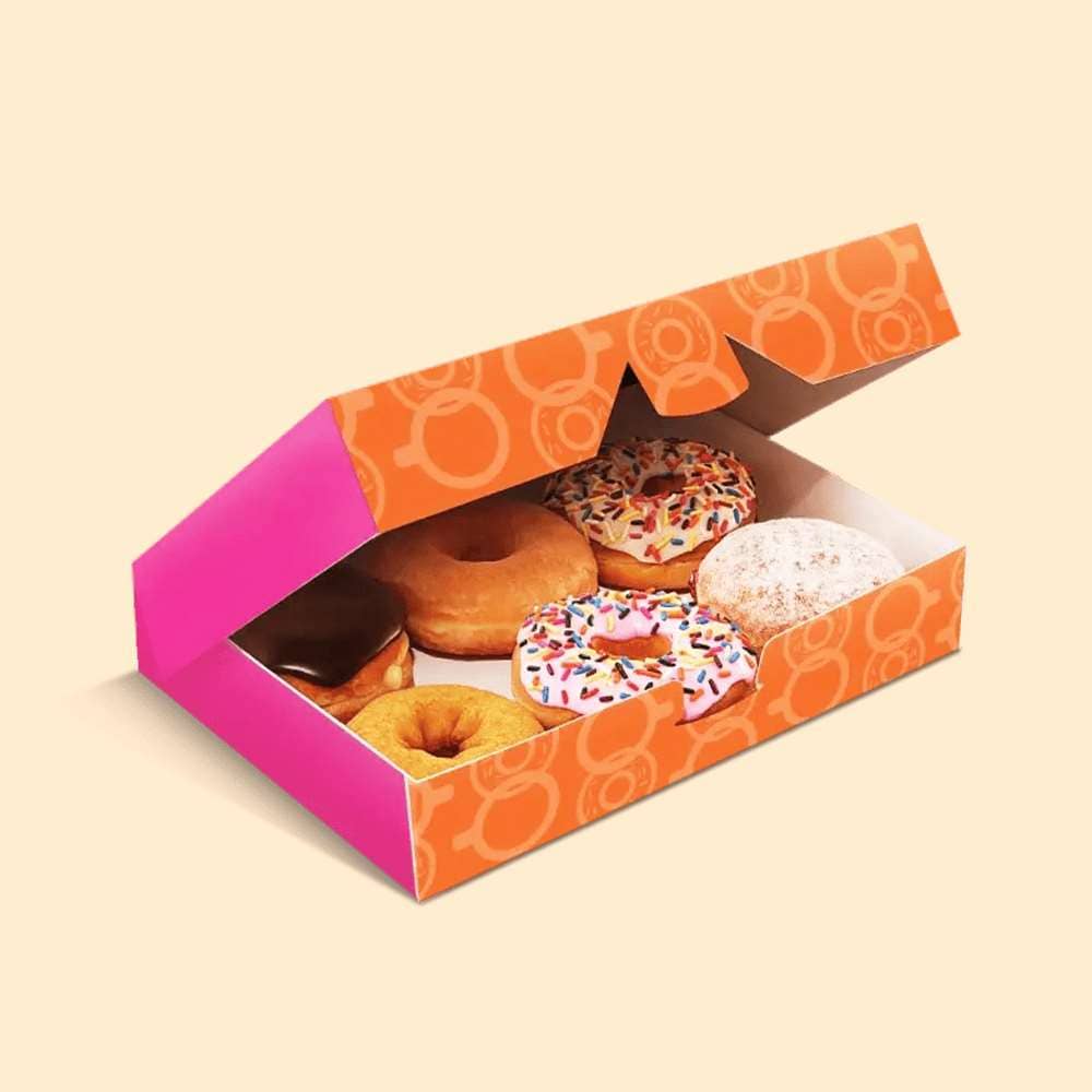 دونات در جعبه مخصوص