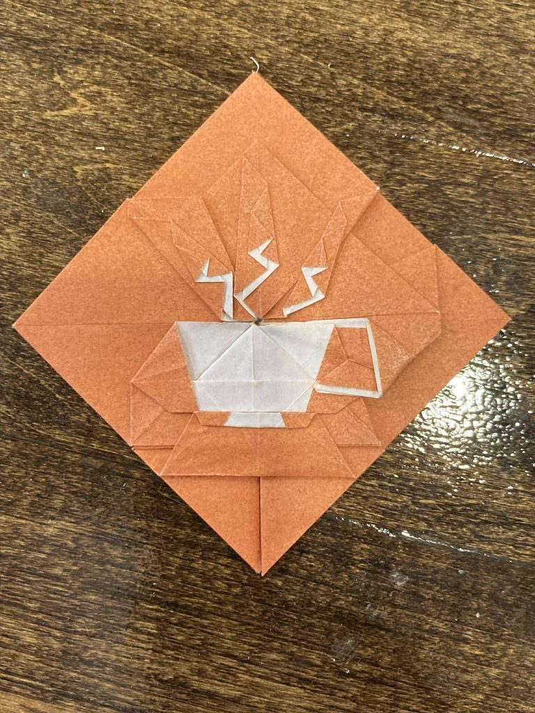 لیوان کاغذی با طراحی خاص و ویژه